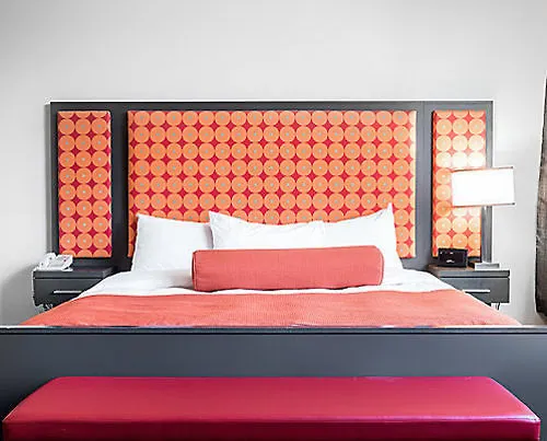 Hotel Chrome Montreal Centre-Ville 3*,